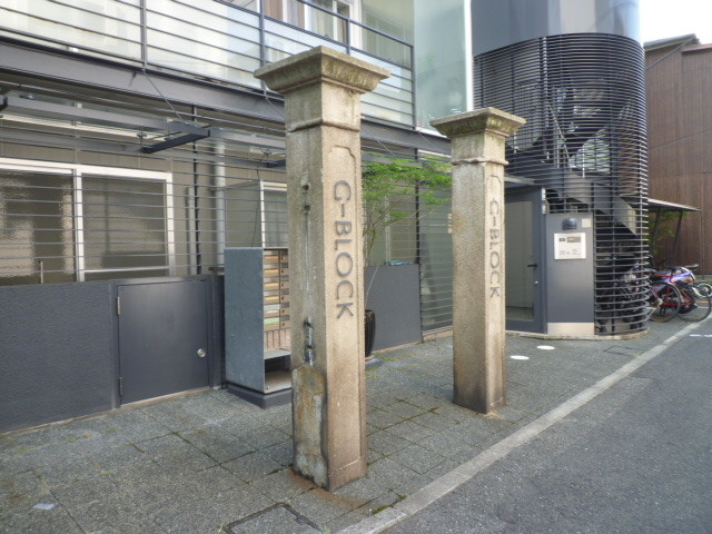エントランス　入り口もとっても綺麗です。