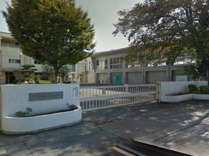 小学校　久米川小学校（小学校）まで330m