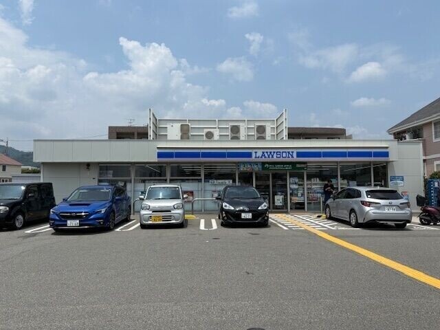 コンビニ　ローソン箕面萱野一丁目店（コンビニ）まで350m