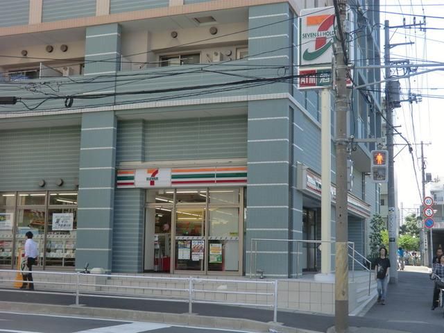コンビニ　セブンイレブン（コンビニ）まで400m