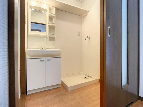 洗面設備　※別部屋の写真です