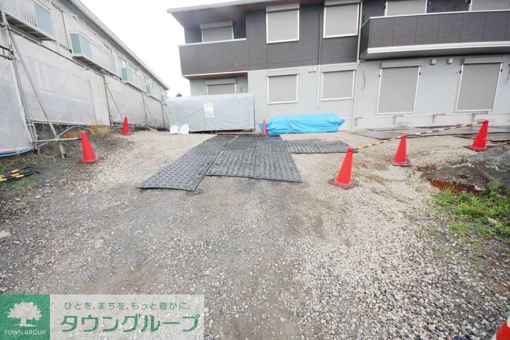 駐車場　駐車場