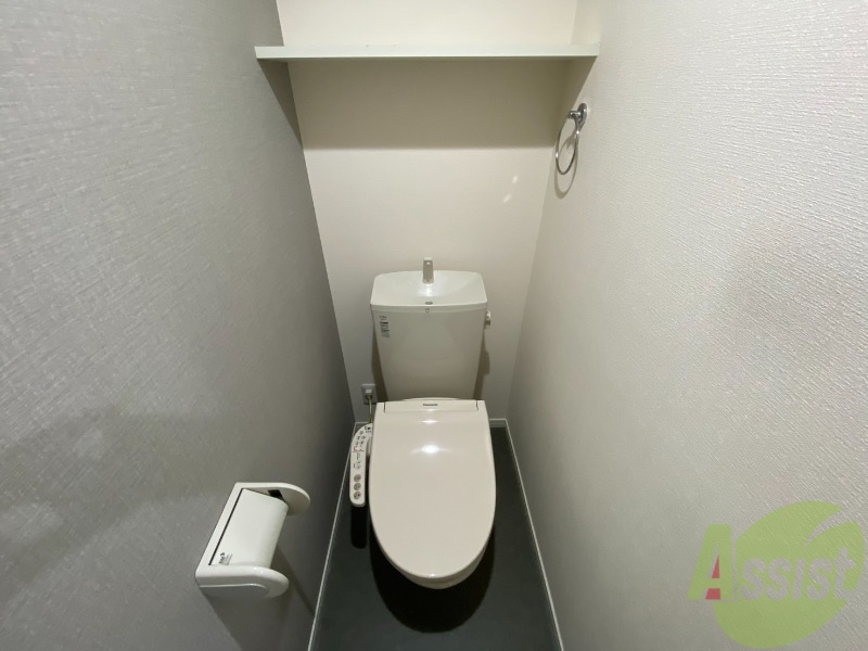 トイレ　トイレは温水洗浄便座で、とても快適にご利用いただけます。