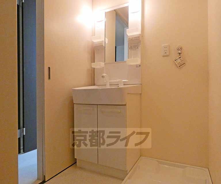 洗面設備　洗面台です