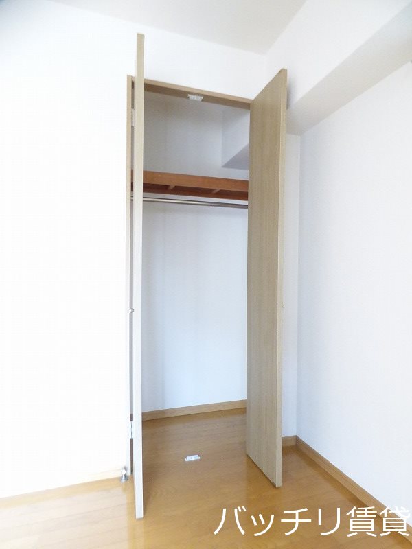 収納　別号室タイプの為、現状を優先致します。