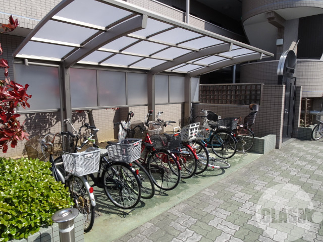 その他共有部分　屋根付き駐輪場