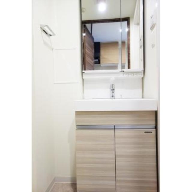 洗面設備　※写真は同タイプ住戸です。