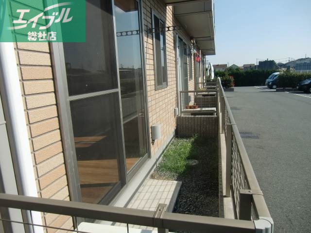 バルコニー　テラス・専用庭
