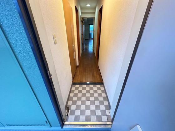 玄関　※別部屋の写真です