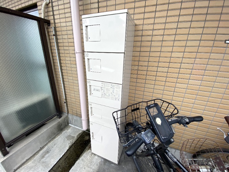 エントランス　宅配ボックス有り！