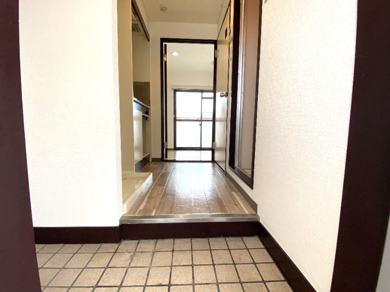 玄関　玄関はこちら！