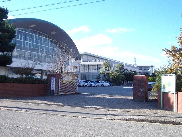 小学校　羽咋小学校（小学校）まで332m