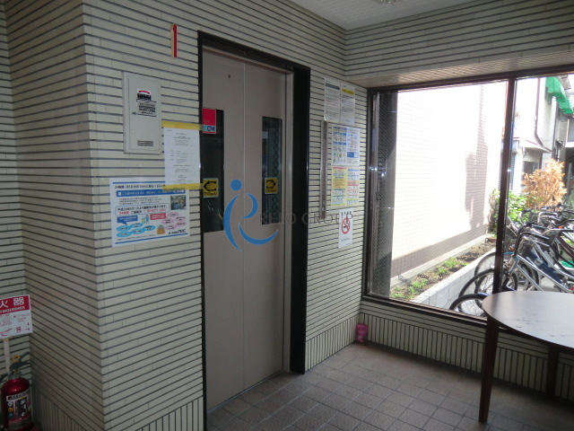ロビー