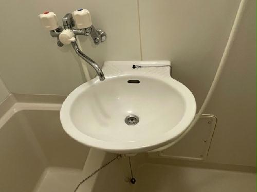 洗面設備　備品や設備仕様は号室等により異なるため現地をご確認ください。