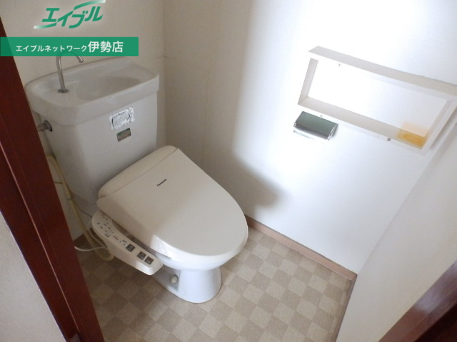 トイレ　同型参考写真
