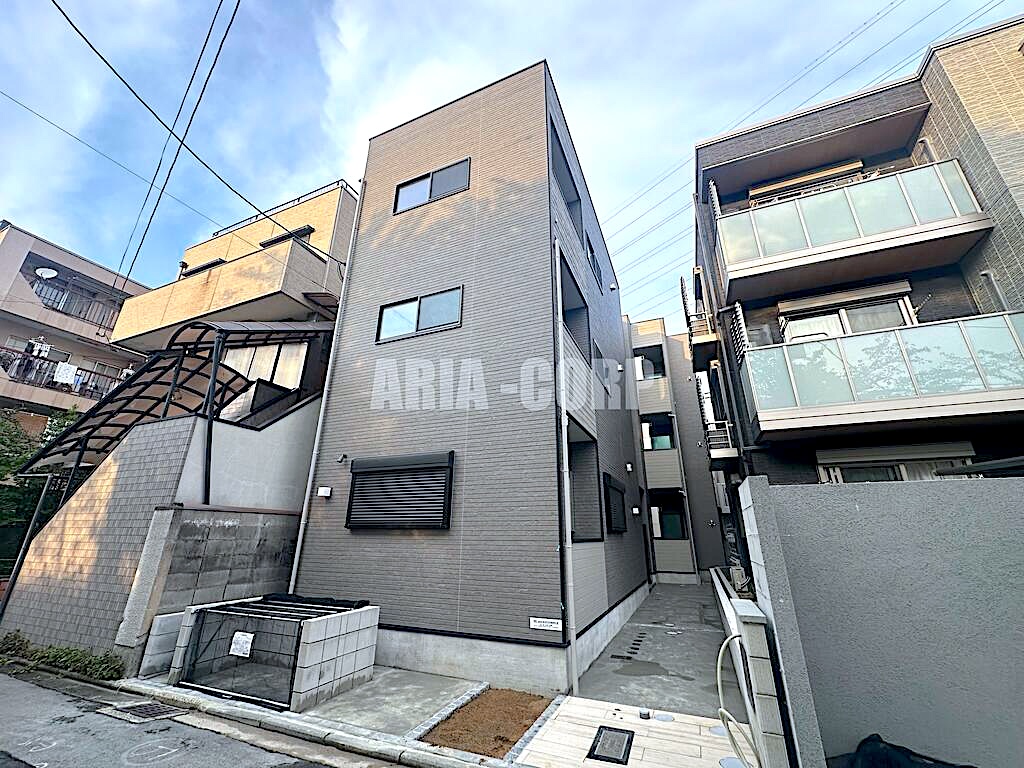 建物外観　2026年完成、大手ハウスメーカー施工のデザイナーズアパート