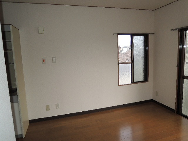 その他部屋・スペース　こちらの居間で趣味の時間をお楽しみください