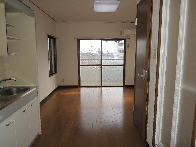 居室・リビング　写真は別のお部屋のものです