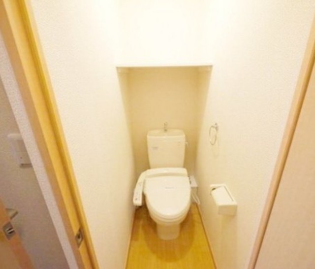 トイレ　同タイプ部屋