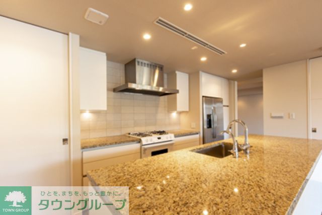 キッチン　※写真は同タイプ住戸です。
