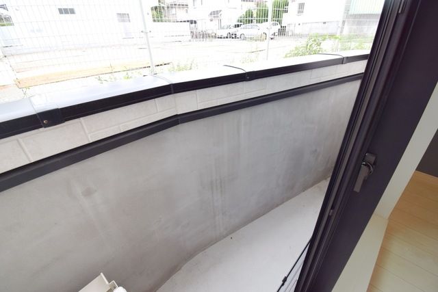 バルコニー　内装・設備
