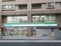 コンビニ　ファミリーマート（コンビニ）まで214m