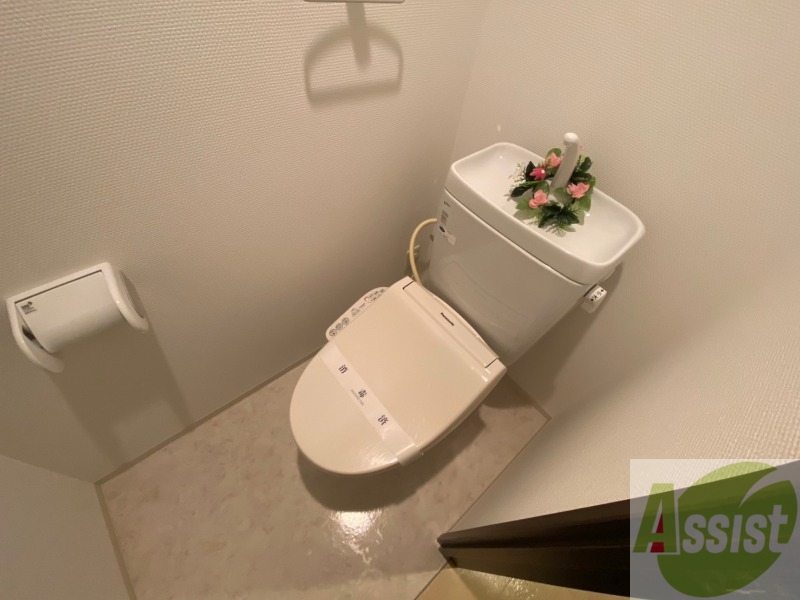 トイレ　トイレです。ウォシュレット付を探している方、おすすめです。