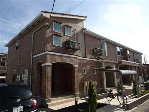 建物外観　２０１２年５月築　駅徒歩8分