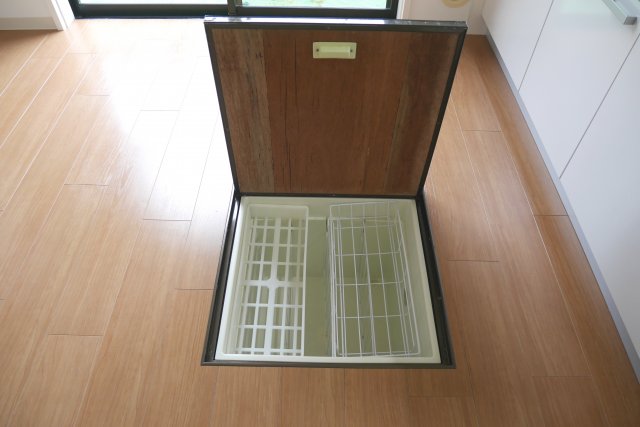 その他　床下収納もございます