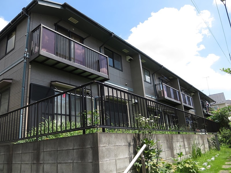 建物外観　南東向きの物件となっております！