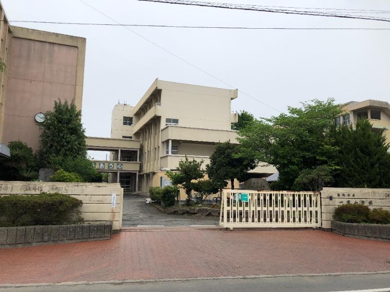 小学校　一宮小学校（小学校）まで1410m