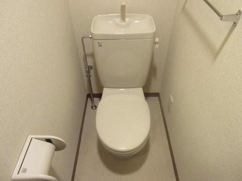 トイレ　シンプルなトイレです