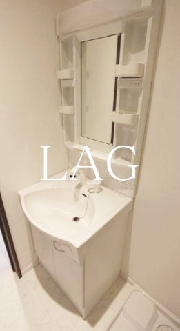 洗面設備　独立洗面台です。