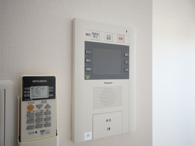 セキュリティ　モニター付きインターホンです