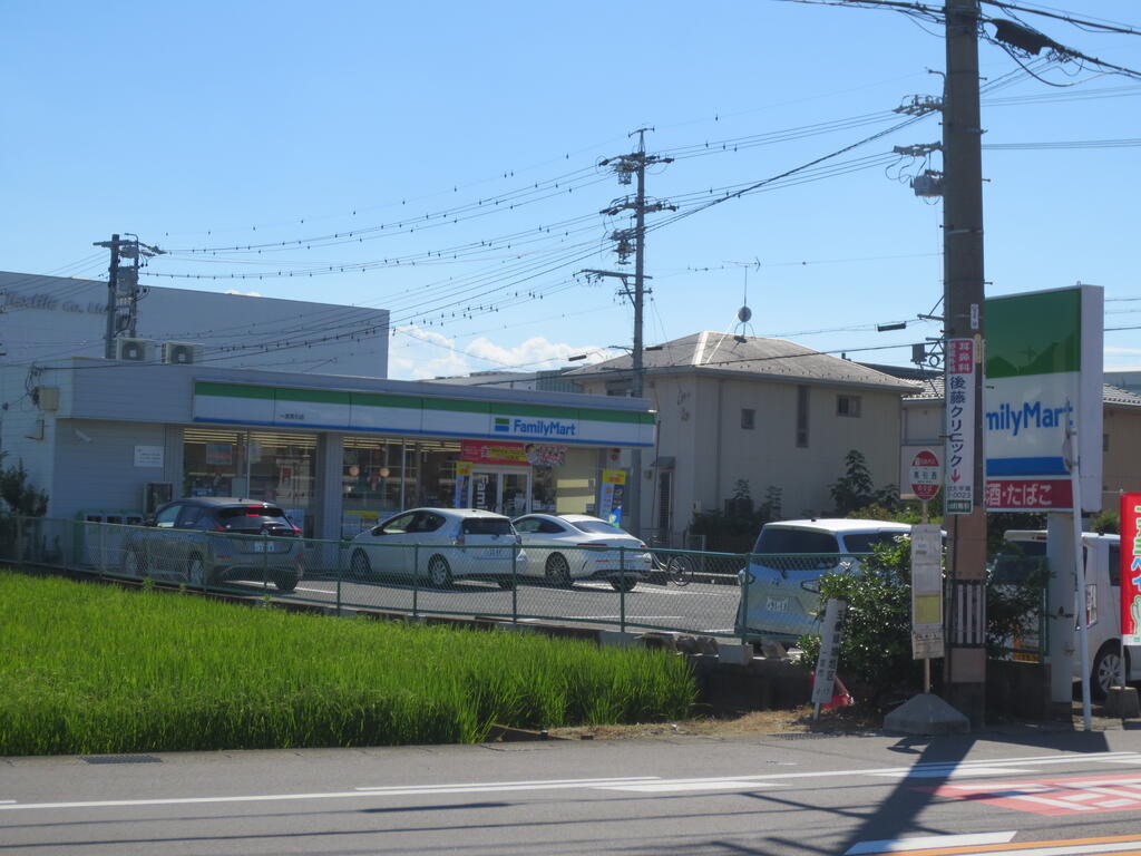 コンビニ　ファミリーマート一宮馬引店（コンビニ）まで534m