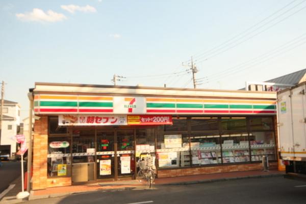 コンビニ　セブンイレブン一ノ割店（コンビニ）まで709m