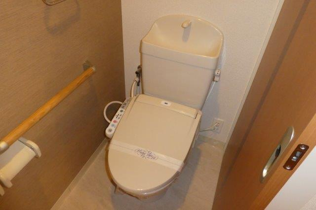 トイレ　ウォシュレット