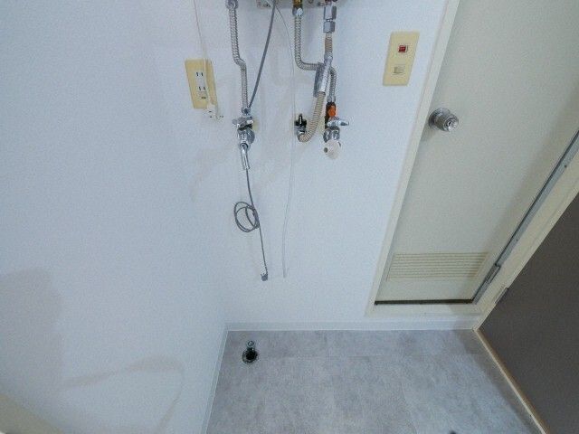 洗面設備　※写真は別号室です。