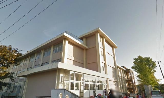 小学校　日新小学校（小学校）まで300m