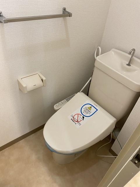 トイレ　トイレ