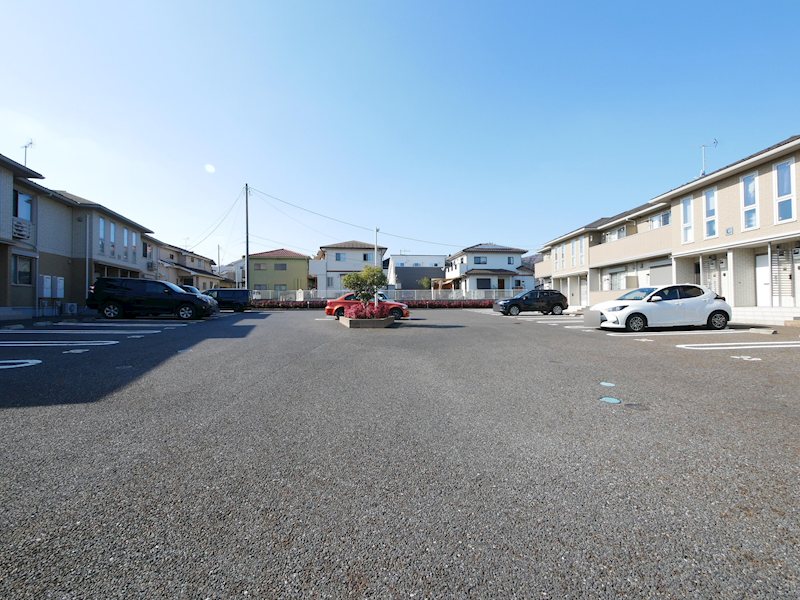 駐車場　敷地内駐車場
