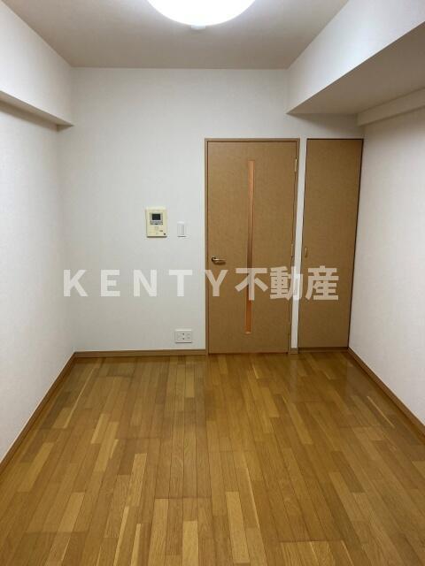 その他部屋・スペース　落ち着いて過ごせるお部屋なので、寝室にいかがでしょうか