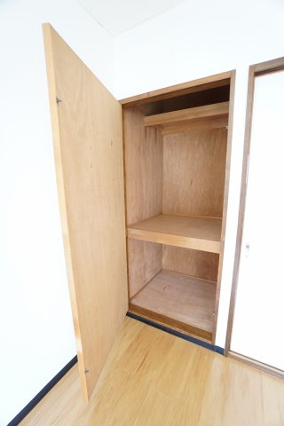 収納　※同物件・反転タイプの写真です。