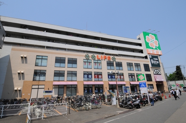 スーパー　ライフつつじヶ丘店（スーパー）まで1052m