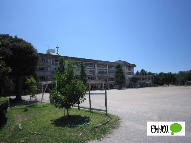小学校　習志野市立向山小学校（小学校）まで685m