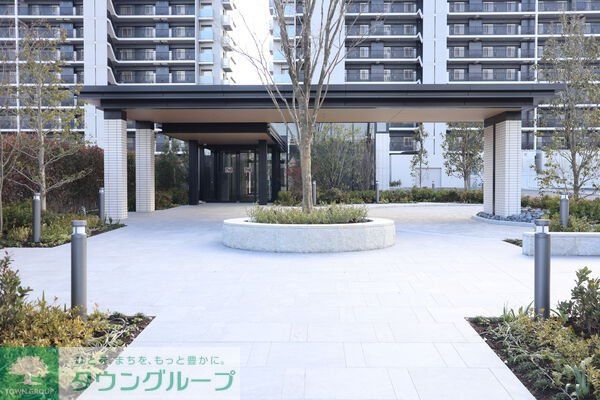 エントランス　エントランス