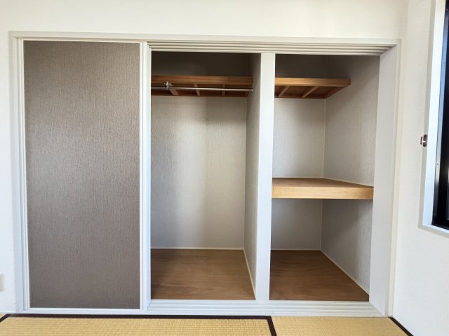 収納　イメージ202号室の写真（反転あり）
