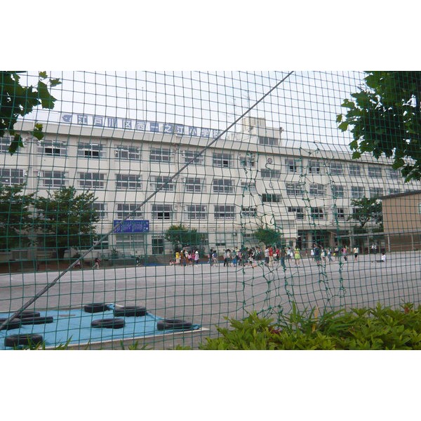 小学校　江戸川区立西一之江小学校（小学校）まで1068m