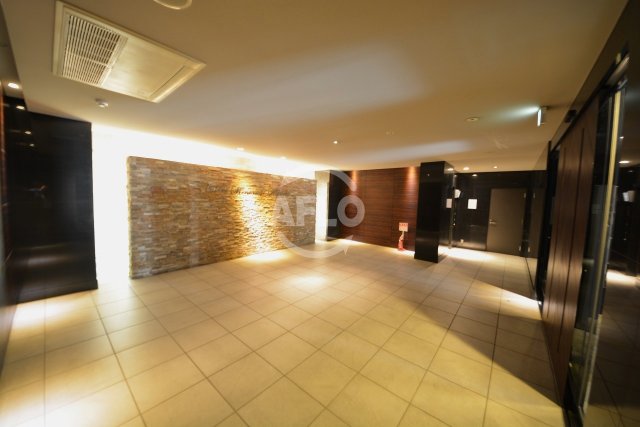 ロビー　エスライズ本町東　ロビー