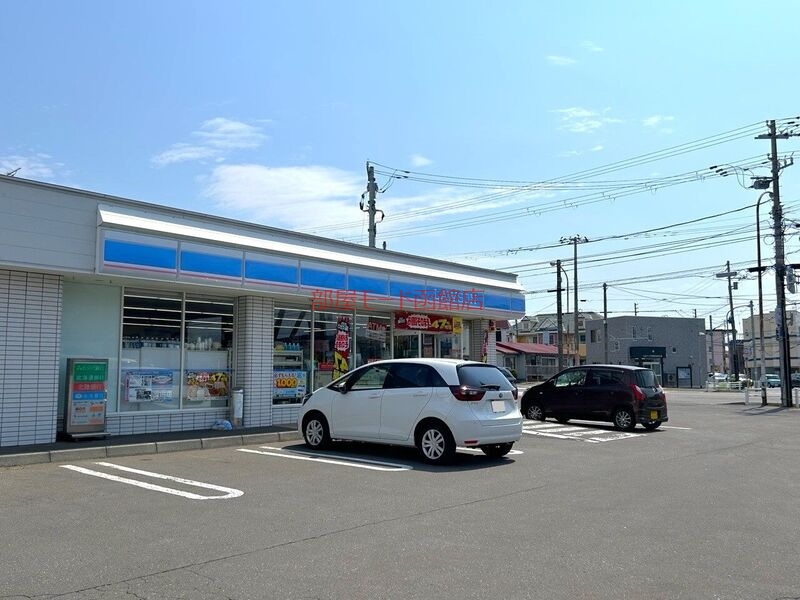 コンビニ　ローソン函館美原店（コンビニ）まで218m